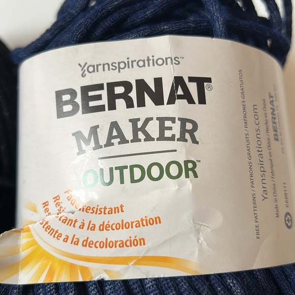 Bernat Maker OUTDOOR yarn - Picture 2 of 7